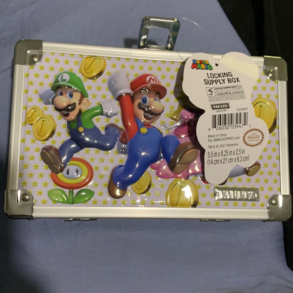 Super Mario Locking Supply Box